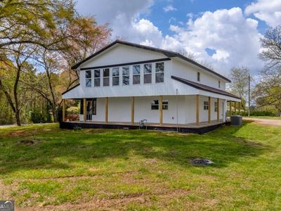8606 Holly Springs Rd