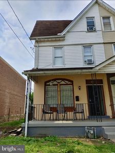 119 E 23rd St