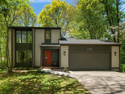 1131 Fernridge Ave SE