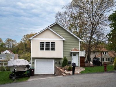 230 Manila Ave