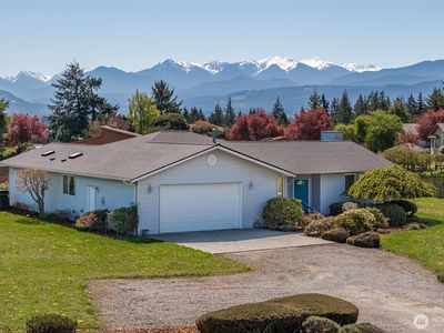 1702 Lotzgesell Road