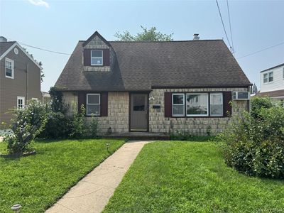 44 Pine Lane