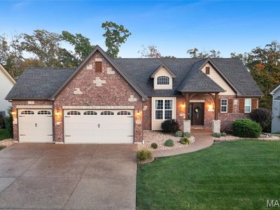 218 Redmond Pines Dr