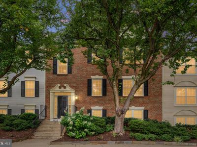 Property at 3808 Green Ridge Ct APT 302, Fairfax, VA
