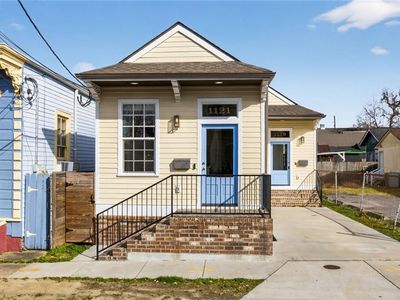 1119-21 Bartholomew St