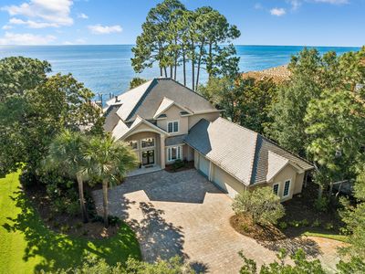 3217 Bay Estates Cir