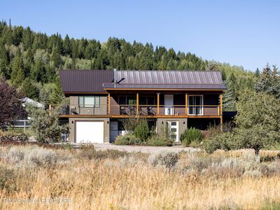 1135 Taylor Mountain Dr
