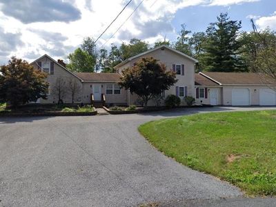 521 Brenneman Dr