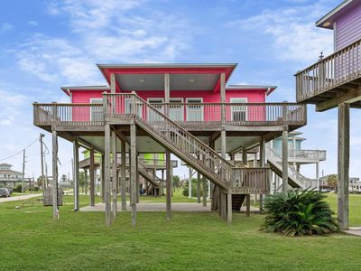 Property at 818 Johnson Crawford Cir W, Pt Bolivar, TX