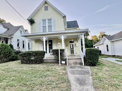 307 W Main St