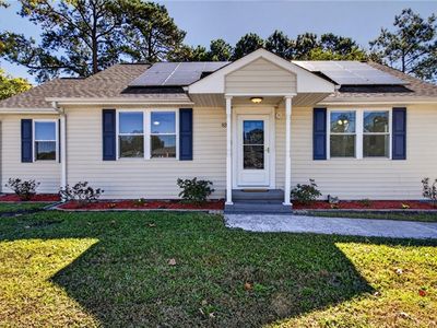 Property at 837 Providence Rd, Chesapeake, VA