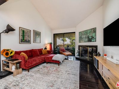 3480 Barham Blvd APT 326