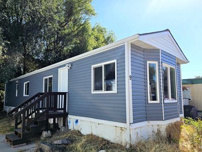 309 E 39th St TRLR 9