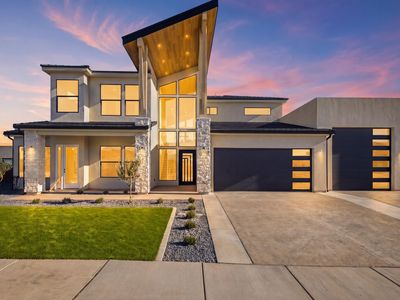 3011 E Rimrunner Dr
