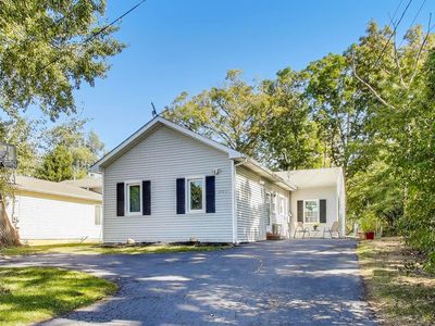 35835 N Benjamin Ave