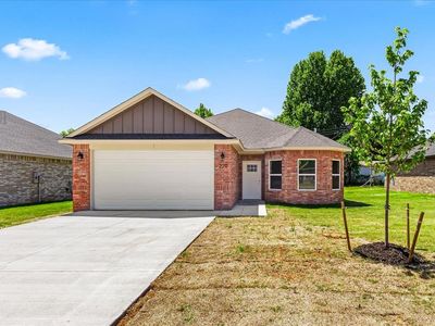 220 E Abbot Ln