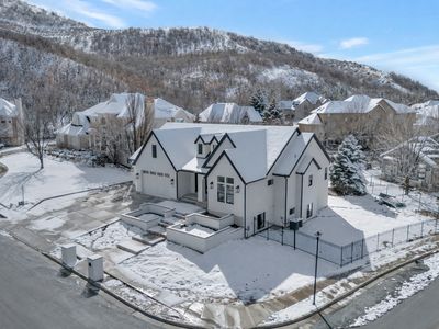 664 S Wildflower Cir