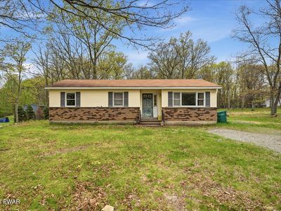 Property at 520 Hummingbird Ct, Bushkill, PA