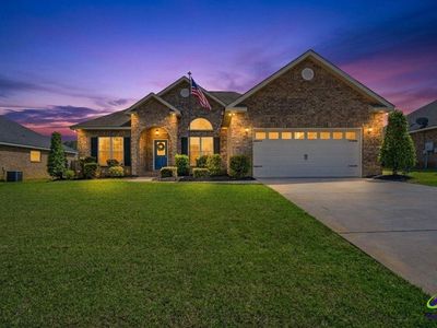 208 Hunts Landing Dr