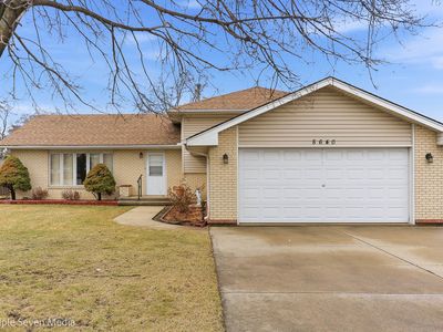 8640 Narragansett Ave