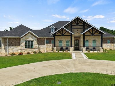 367 Private Road 54166