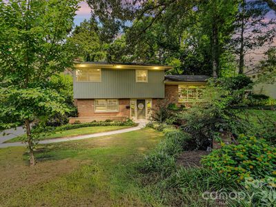 2911 Arundel Dr