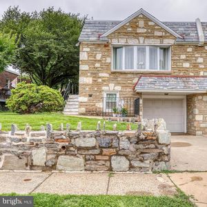 2913 Walnut Hill St