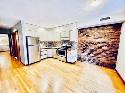 8 Wiget St APT 2