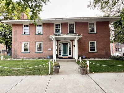 54 Ridgewood Pl