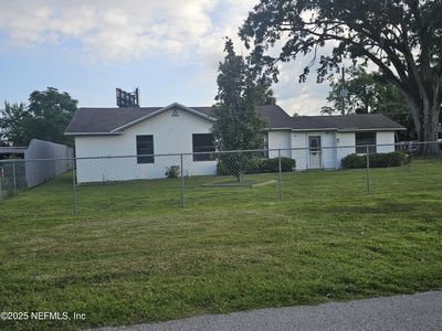 1826 W BURKHOLDER Circle