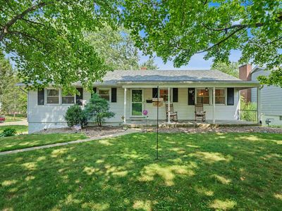 1081 Larchwood Rd