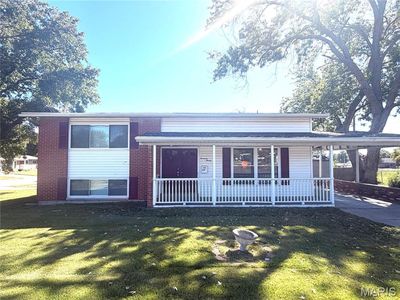 Property at 1490 Shackelford Rd, Florissant, MO