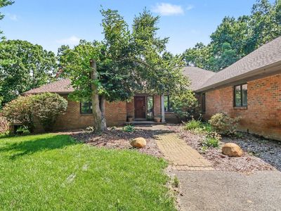5075 Spring Ridge Dr NE