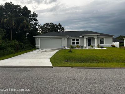 598 Brickell St SE