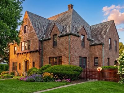 6 Stanford St