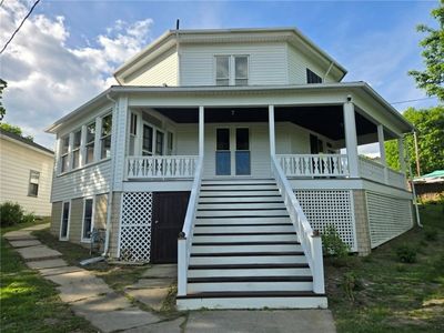 107 Grove Ave