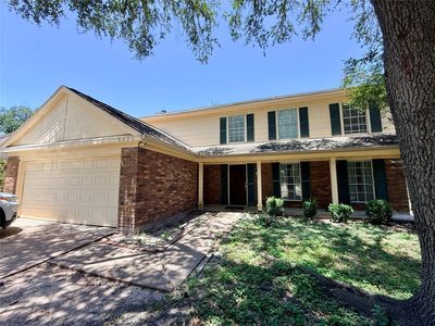 9826 Green Valley Ln