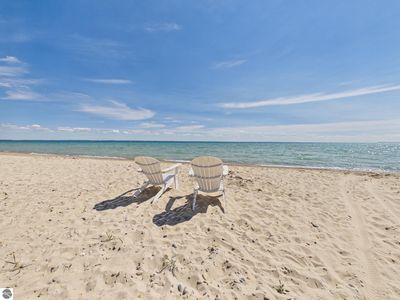 Property at 13057 N Cherrywood Ct, Northport, MI