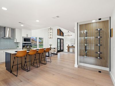 9648 Fallbrook Dr