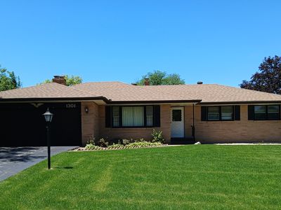 1301 Easton Pkwy