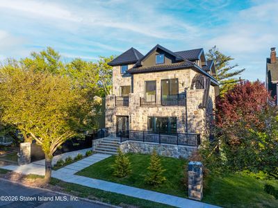 18 Shore Acres Rd