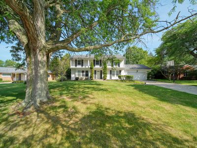 4312 Appletree Ln