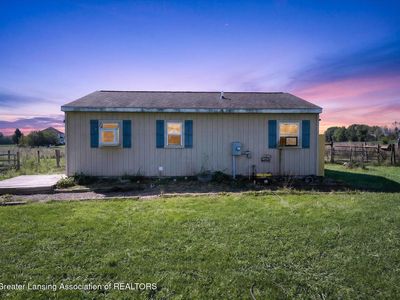 6081 Owen Ln