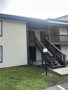 17202 Sandalwood Dr #202