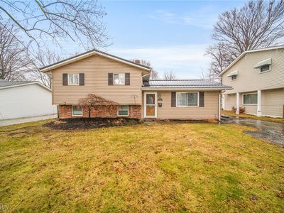 Property at 7505 Dahlia Dr, Mentor On The Lake, OH