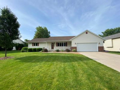 641 Meadow Ln
