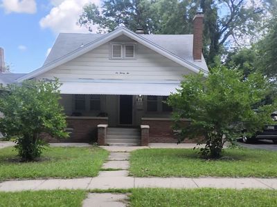 622 SW Lindenwood Ave