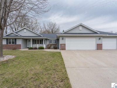 100 Crystal Ln