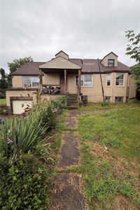 1319 Oakridge Rd