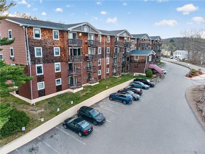 1190 Charles St